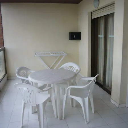 Gemelos 2 - Arena Appartement *